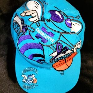 Vintage Charlotte Hornets NBA "Big Hornet" By The Game Snapback Hat